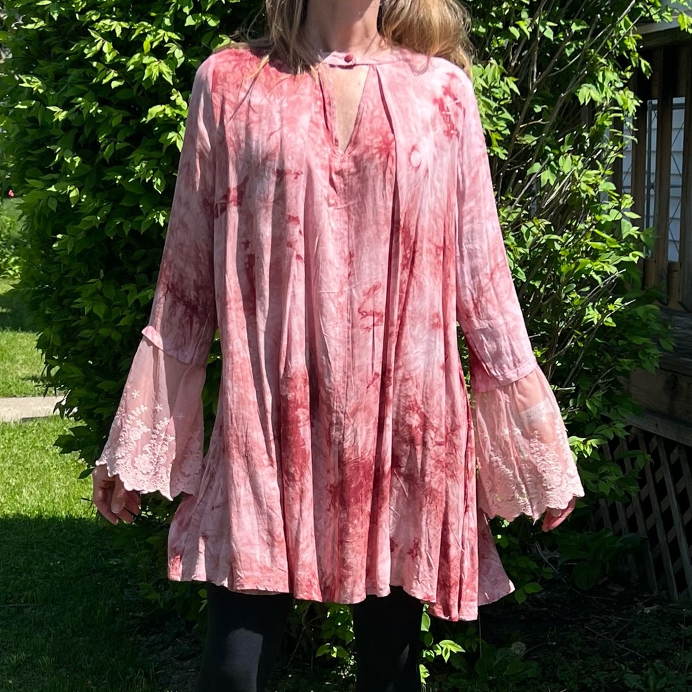 - Kori M Boho Tie-Dye Flyaway Tunic! EUC!